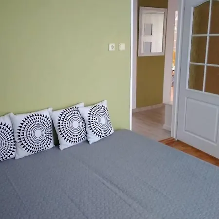 Apartment Se Zahradou V Protivine Protivin